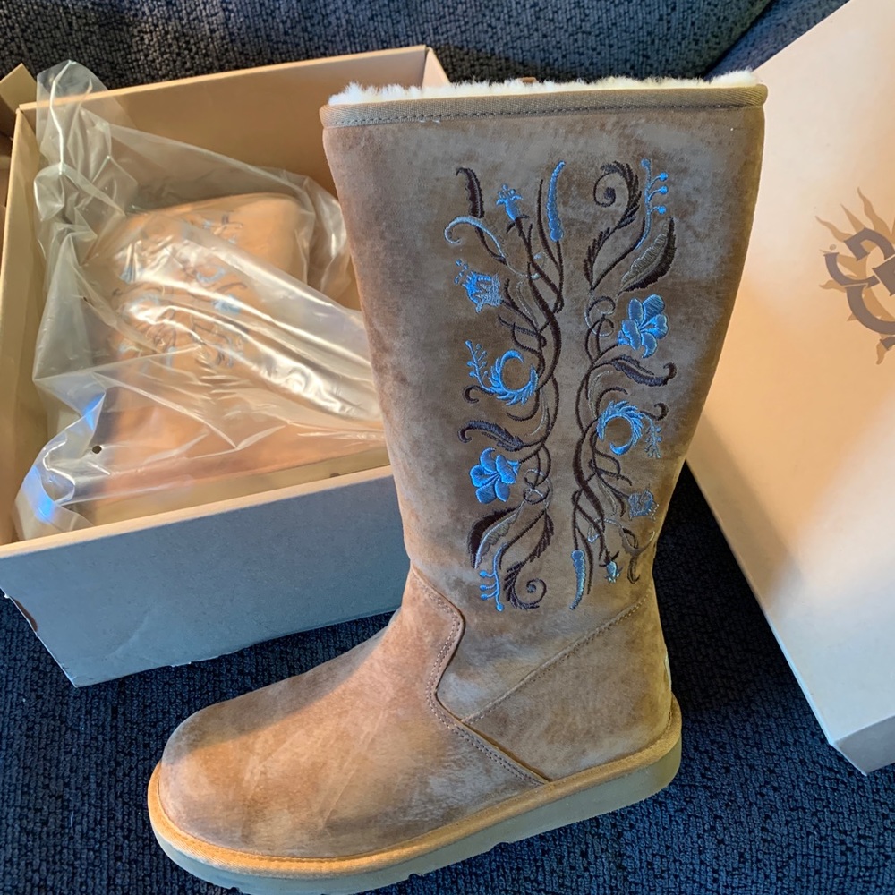 UGG Tall Sunset Embroidery Chestnut Boots-SALE